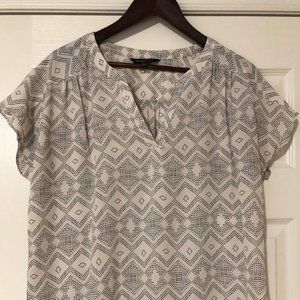 Banana Republic short sleve portofino blouse